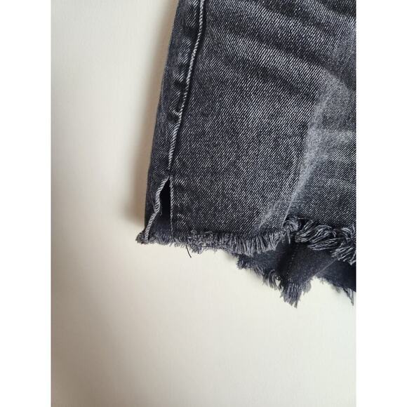Abercrombie and Fitch Mid Rise Boyfriend short black wash sz 4/27 beach rodeo - Picture 2 of 9